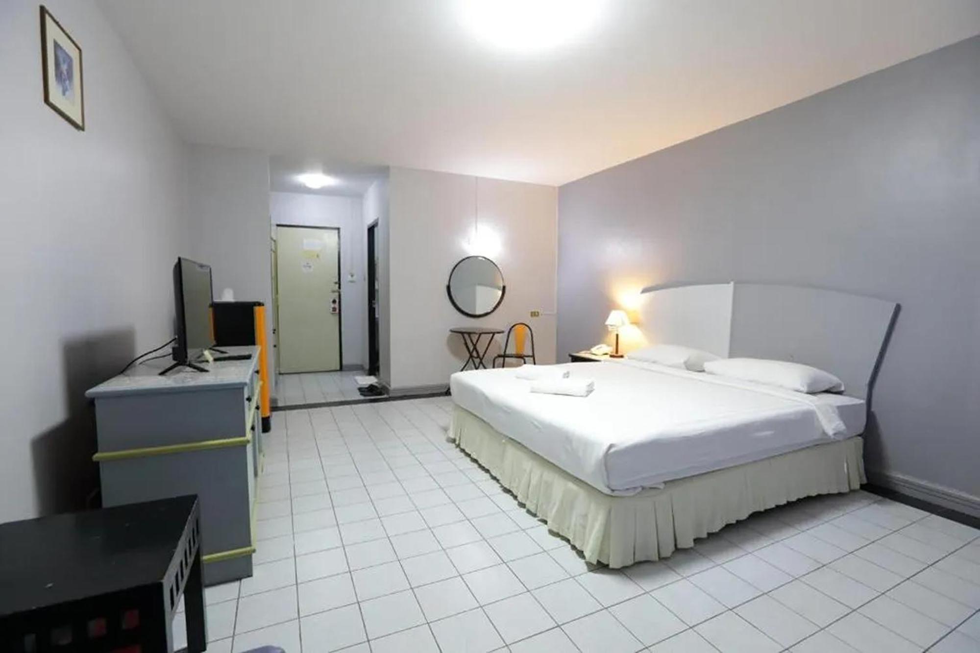 Pin Hotel Lampang Exterior foto